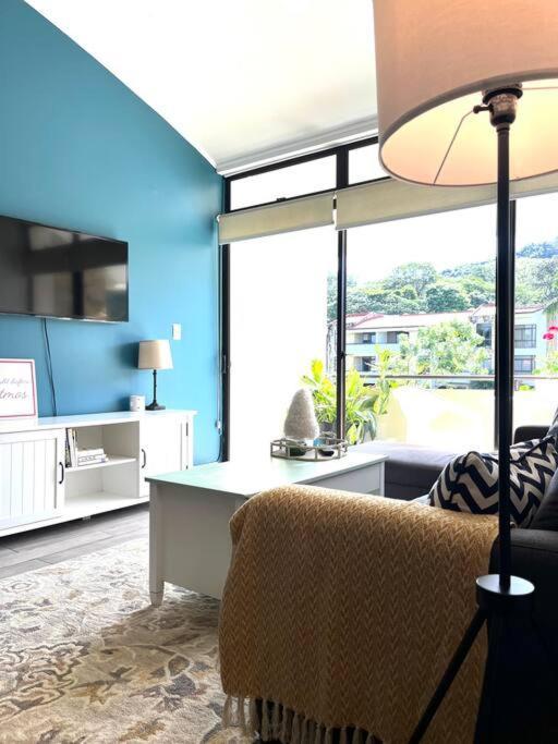 Cr Mariposa Rentals Lakeview Penthouse With Office Space, Pool, Gym, Tennis سانتا آنا المظهر الخارجي الصورة