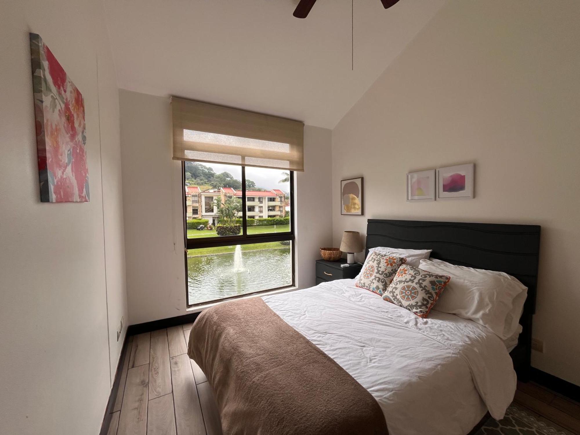 Cr Mariposa Rentals Lakeview Penthouse With Office Space, Pool, Gym, Tennis سانتا آنا المظهر الخارجي الصورة